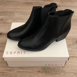 Size 9 Sprit black boots